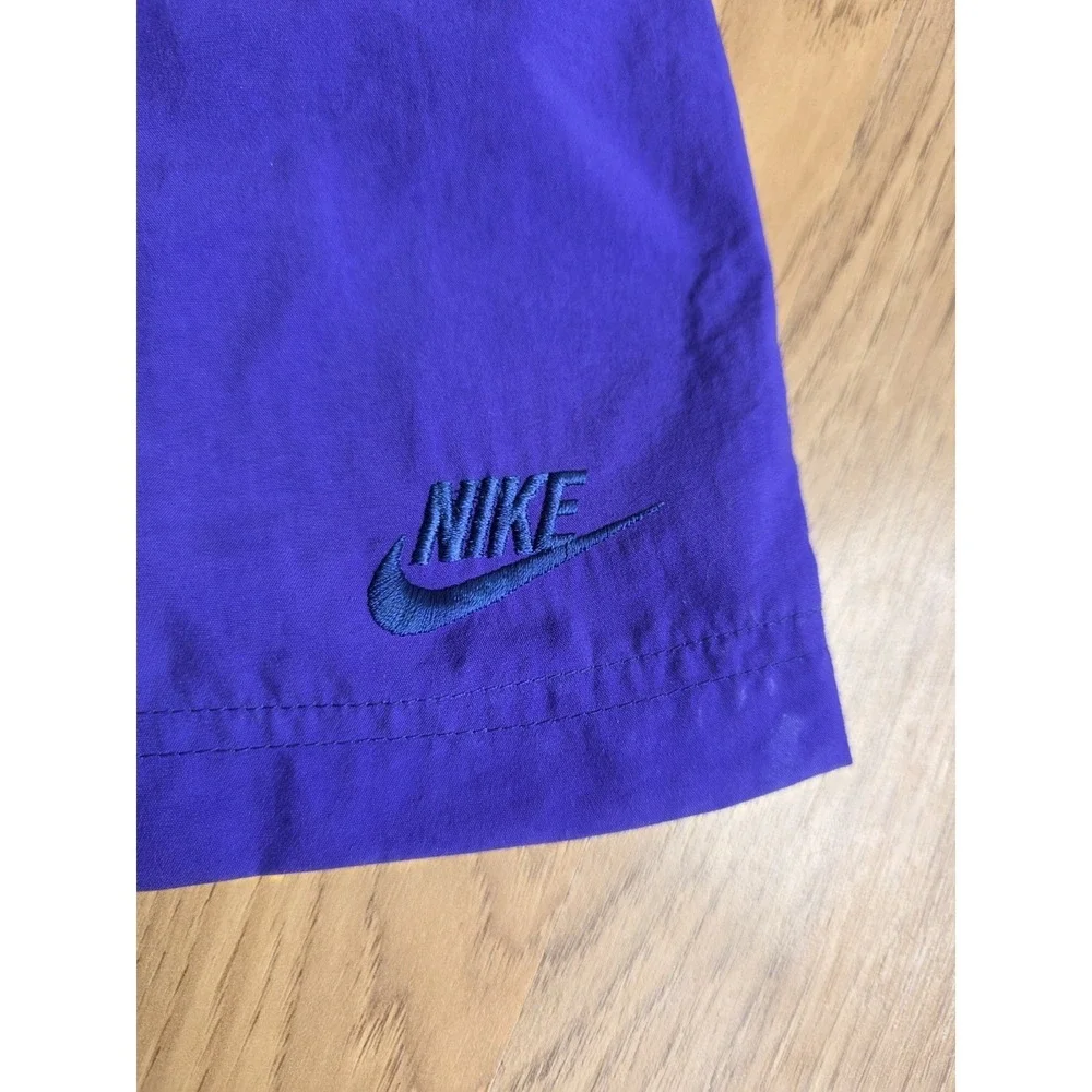 Vintage Nike Pleated‎ Shorts Purple Size Medium Nylon 90s Elastic Athletic